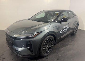 image du véhicule TOYOTA C-HR+ Premium AWD image du véhicule TOYOTA C-HR+ Premium AWD