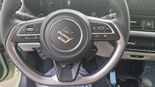 Suzuki Swift 1.2 Sakura Top Hybrid