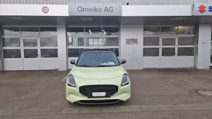 Suzuki Swift 1.2 Sakura Top Hybrid