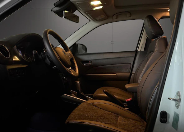 immagine del veicolo 2 immagine del veicolo 2