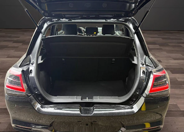 immagine del veicolo 6 immagine del veicolo 6