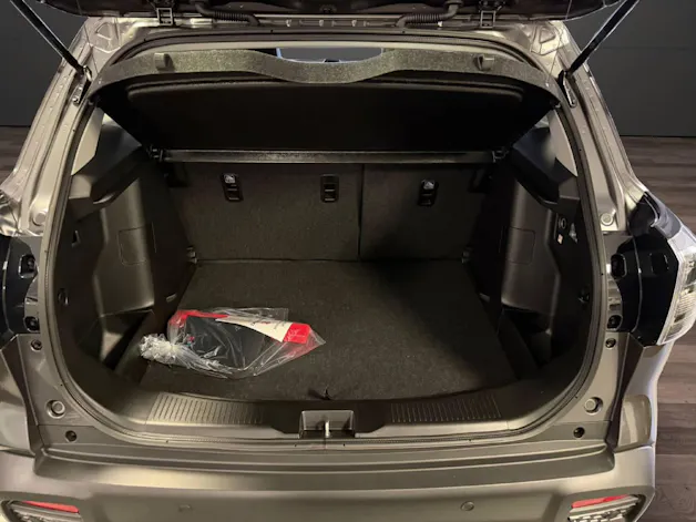 Suzuki S-Cross 1.4 T Sakura Top Hybrid 4x4