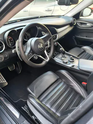 Alfa Romeo Giulia 2.2 D Q4 210 Veloce TI