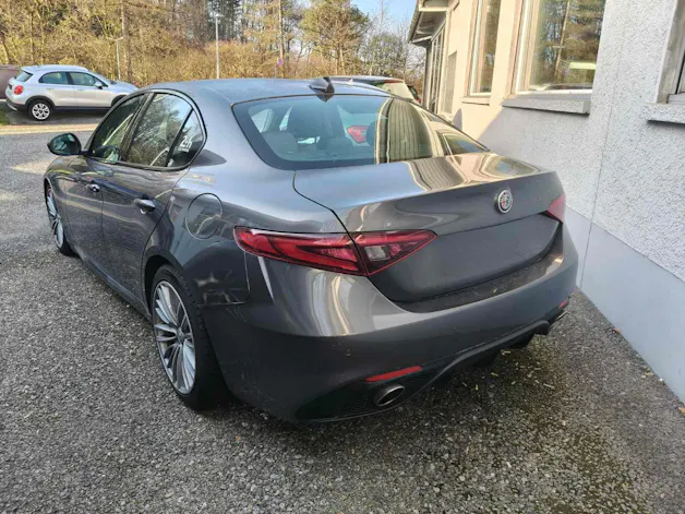 Alfa Romeo Giulia 2.2 D Q4 210 Veloce TI