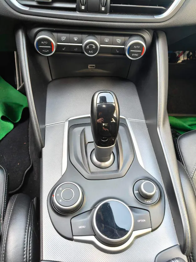 Alfa Romeo Giulia 2.2 D Q4 210 Veloce TI