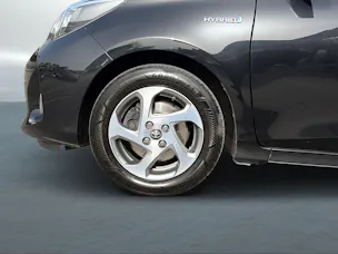 Toyota Yaris 1.5 VVT-i HSD Trend