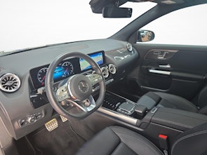 Fahrzeugbild MERCEDES-BENZ GLA 250 4MATIC AMG Line