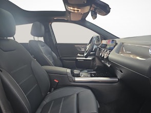 Fahrzeugbild MERCEDES-BENZ GLA 250 4MATIC AMG Line