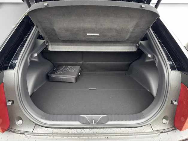 Toyota C-HR+ Premium AWD