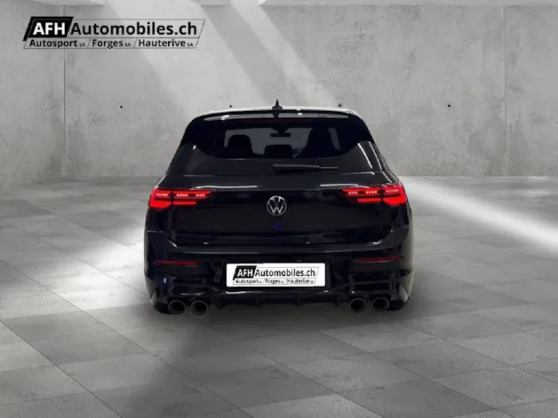 VW Golf VIII 2.0 TSI R 20 Years D