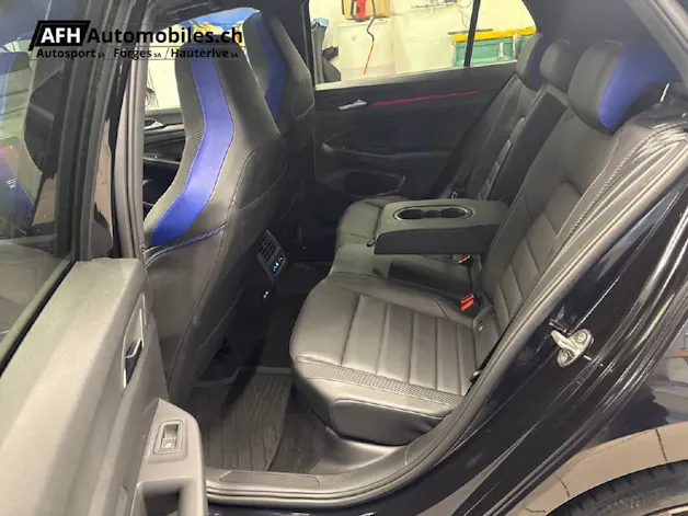 VW Golf VIII 2.0 TSI R 20 Years D