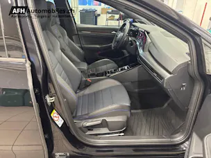 VW Golf VIII 2.0 TSI R 20 Years D