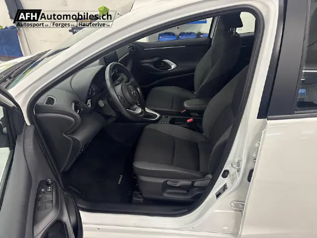 Mazda 2 Hybrid Agile