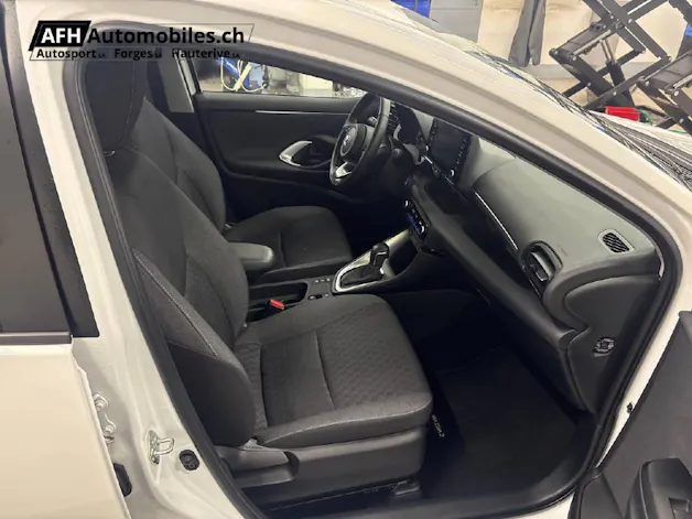 Mazda 2 Hybrid Agile