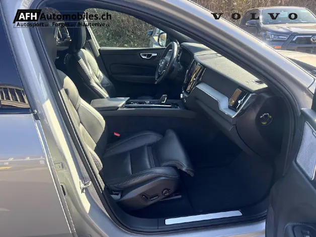 Volvo XC60 2.0 T6 TE R-Design eAWD