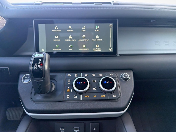 Fahrzeugbild LAND ROVER DEFENDER