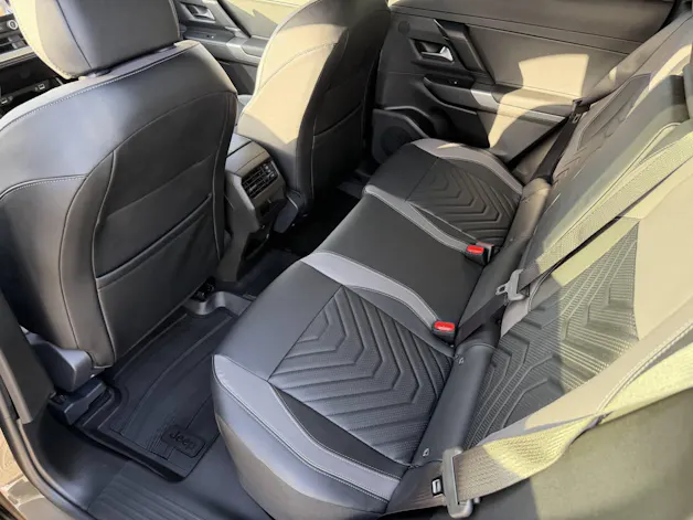 Jeep Compass 1.2 MHEV First Edition Convenience & Premium