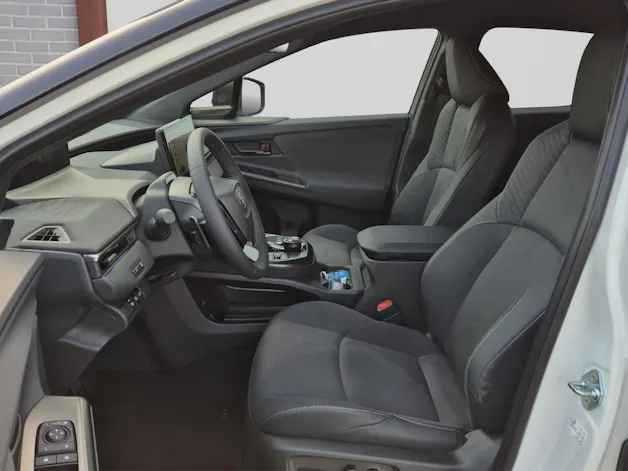 Toyota C-HR+ Premium AWD