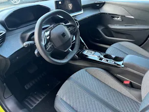 Peugeot 208 1.2 Hybrid Allure Premium