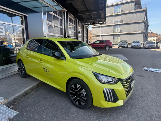 Peugeot 208 1.2 Hybrid Allure Premium