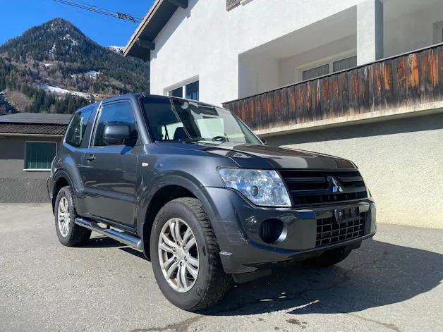 Mitsubishi Pajero 3.2 DID Super Jubilé