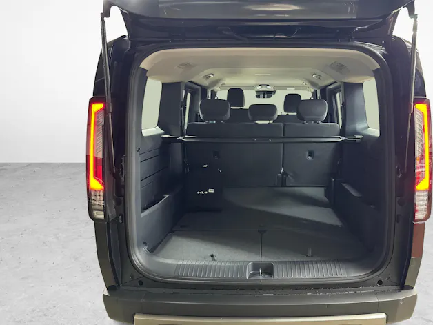 Kia PV5 Passenger 71.2 kWh Plus