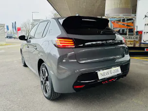 Peugeot 208 1.2 Hybrid Allure Premium