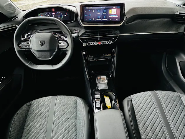 Peugeot 208 1.2 Hybrid Allure Premium