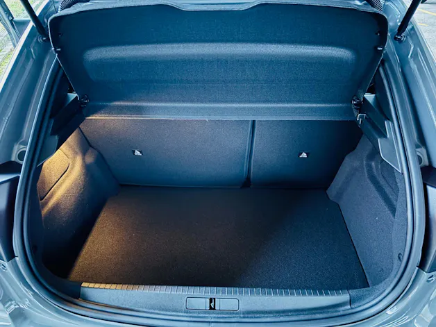 Peugeot 208 1.2 Hybrid Allure Premium