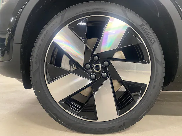 Volvo EX40 Twin XCENTRIC Edition AWD