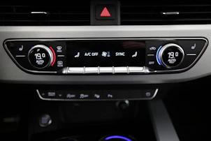 Fahrzeugbild AUDI A5 Sportback 2.0 40 TDI S Line Attraction quattro S-Tronic