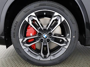 Fahrzeugbild BMW iX1 30 xDrive