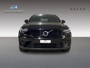 Volvo XC40 2.0 B3 MH Plus Dark