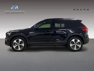 Volvo XC40 2.0 B3 MH Plus Dark