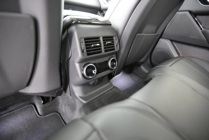 image du véhicule LAND ROVER RANGE ROVER VELAR