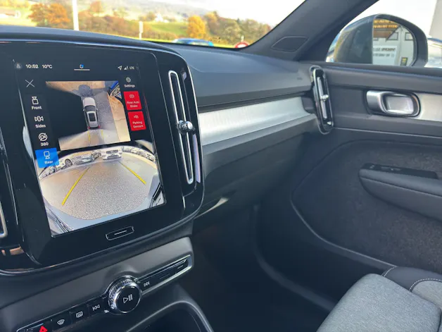 Volvo XC40 2.0 B3 MH XCITE