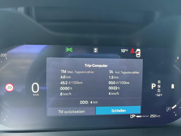 Volvo XC40 2.0 B3 MH XCITE