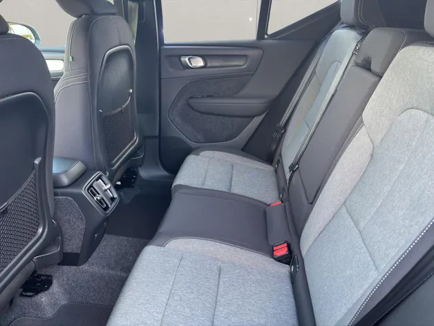Volvo XC40 2.0 B3 MH XCITE