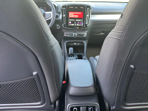 Volvo XC40 2.0 B3 MH XCITE