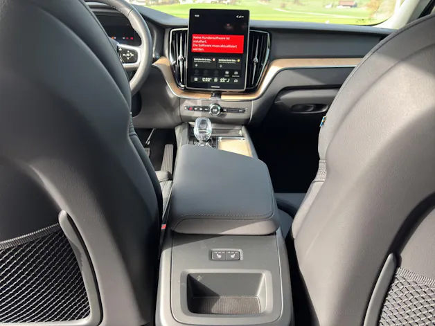 Volvo XC60 2.0 T6 TE Plus Dark eAWD