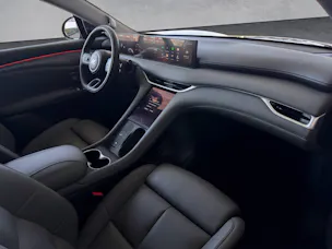 MG IM6 100 kWh Performance 20 4WD