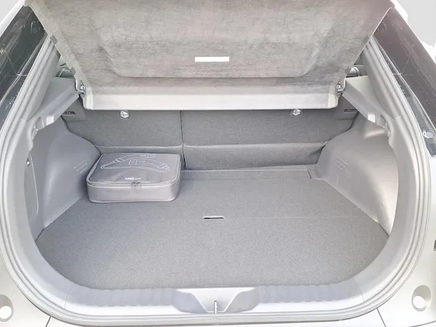 Toyota C-HR+ Premium AWD