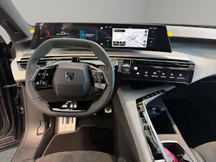 Peugeot 5008 e-GT Exclusive
