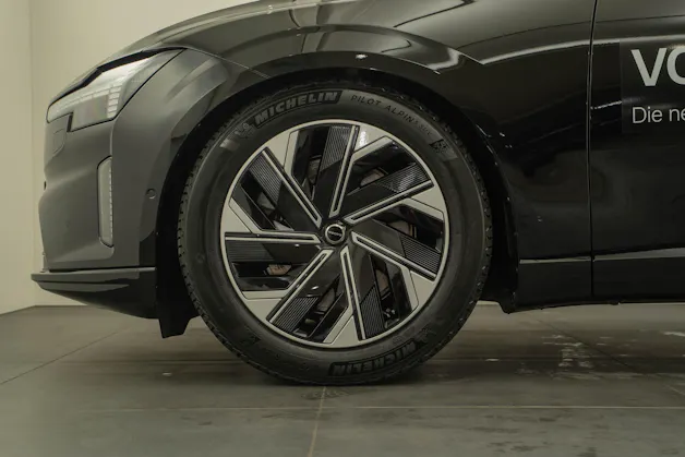 Volvo ES90 Ultra