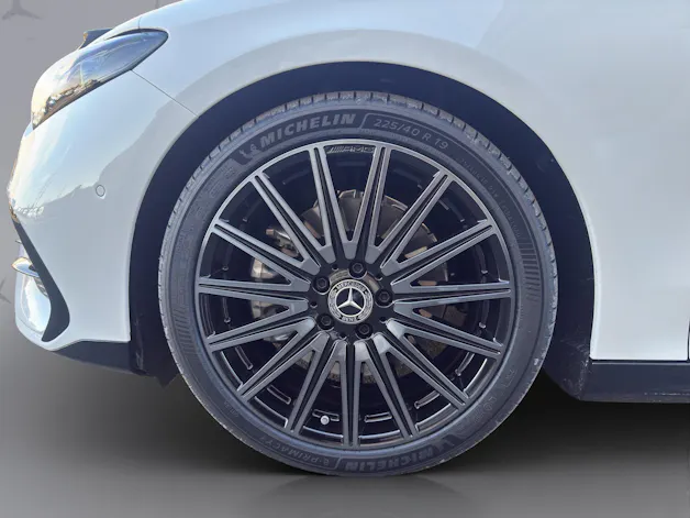Mercedes-Benz CLA 220 AMG Line 4matic