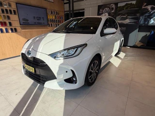 Fahrzeugbild [object Object] [object Object]