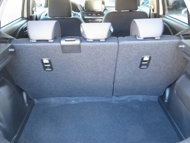 Suzuki Swift 1.2 Sakura Top Hybrid
