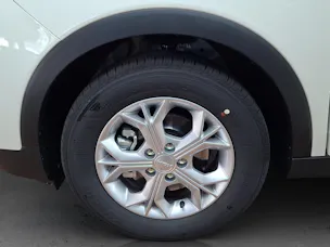 KGM Tivoli 1.5 T-Gdi Bronze 4WD