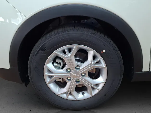 KGM Tivoli 1.5 T-Gdi Bronze 4WD