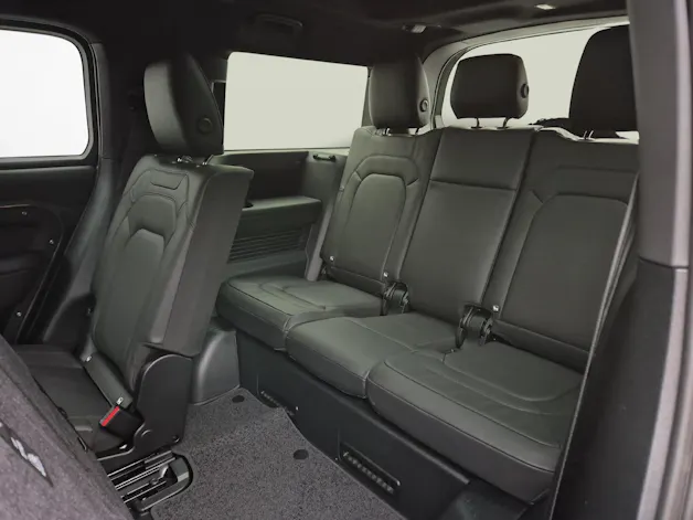 Land Rover Defender 130 3.0 D I6 350 X-Dynamic HSE 1.99% Leasing 10'000.- Eintauschprämie